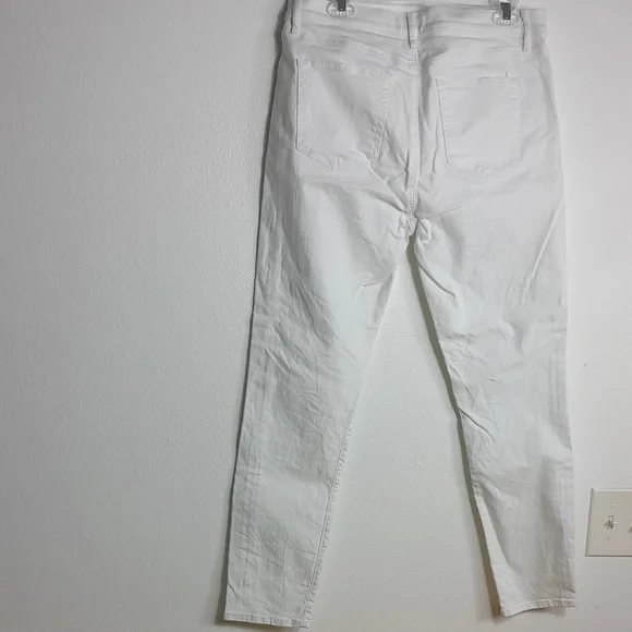 White Men's Jeans​